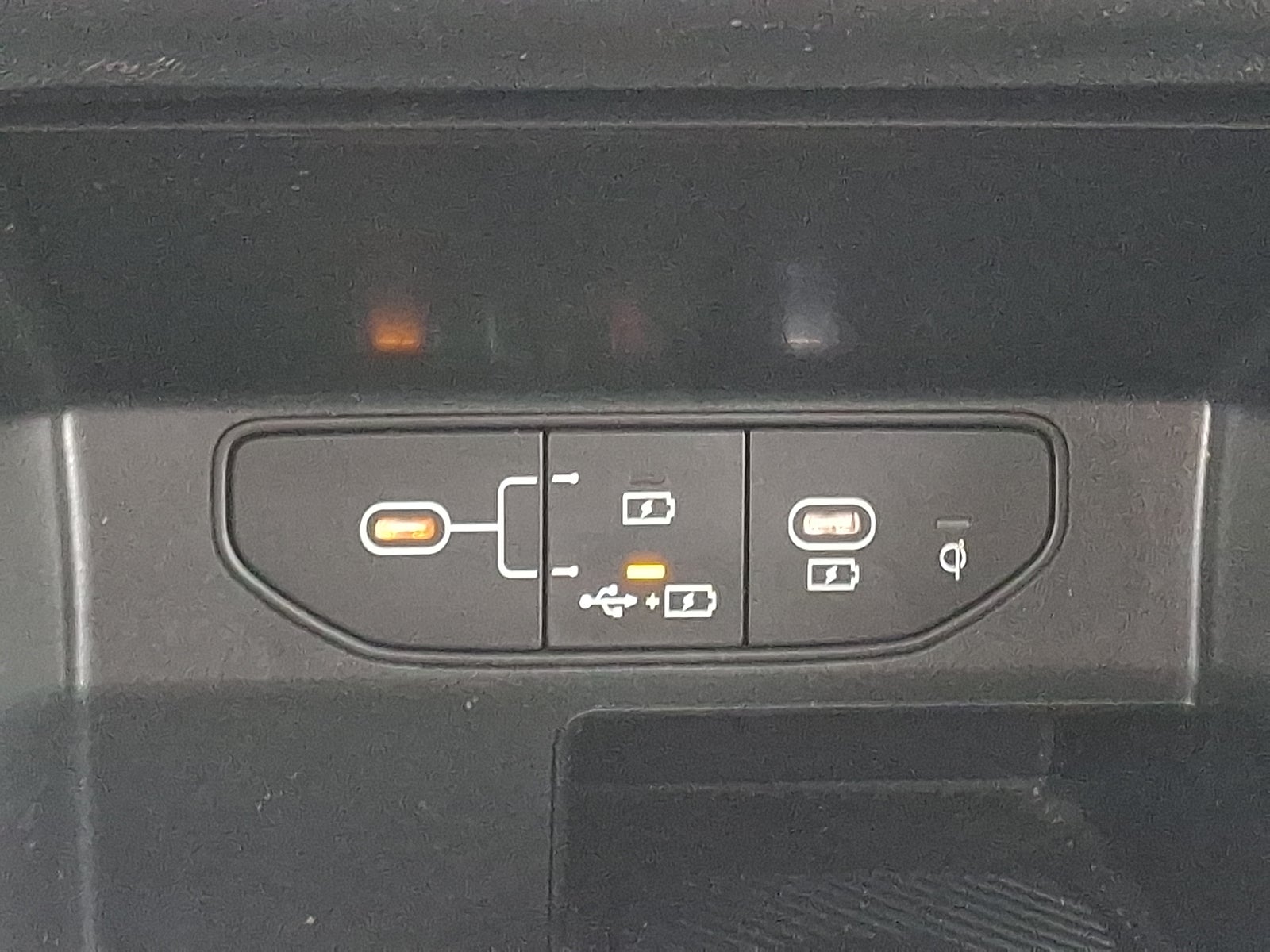 2025 Kia Sorento X-Line EX