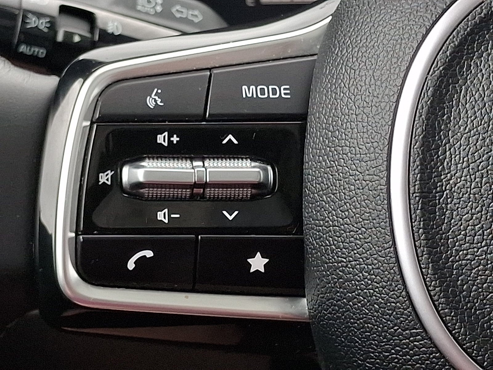 2024 Kia Sorento X-Line EX