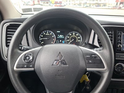 2019 Mitsubishi Outlander ES