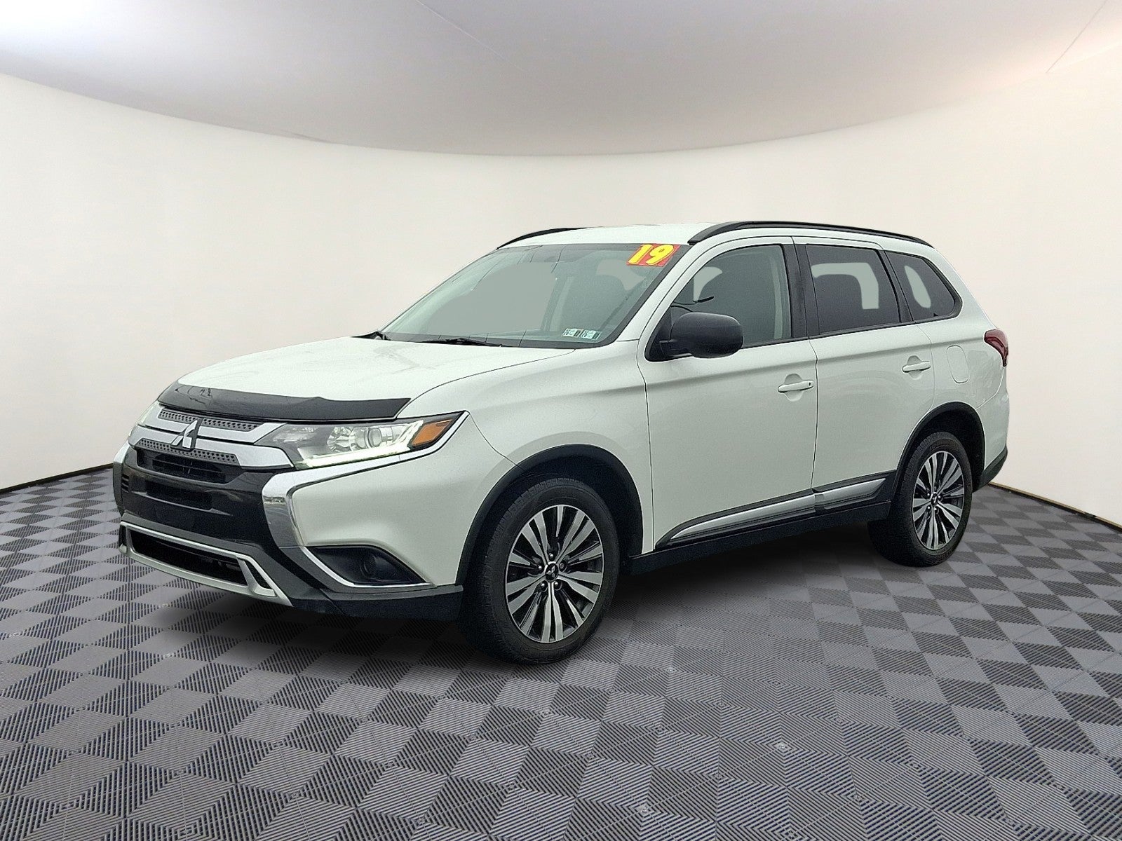 2019 Mitsubishi Outlander ES