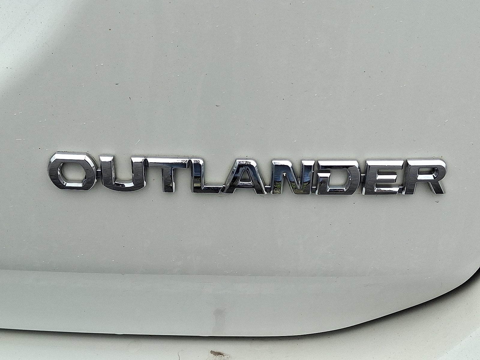 2019 Mitsubishi Outlander ES