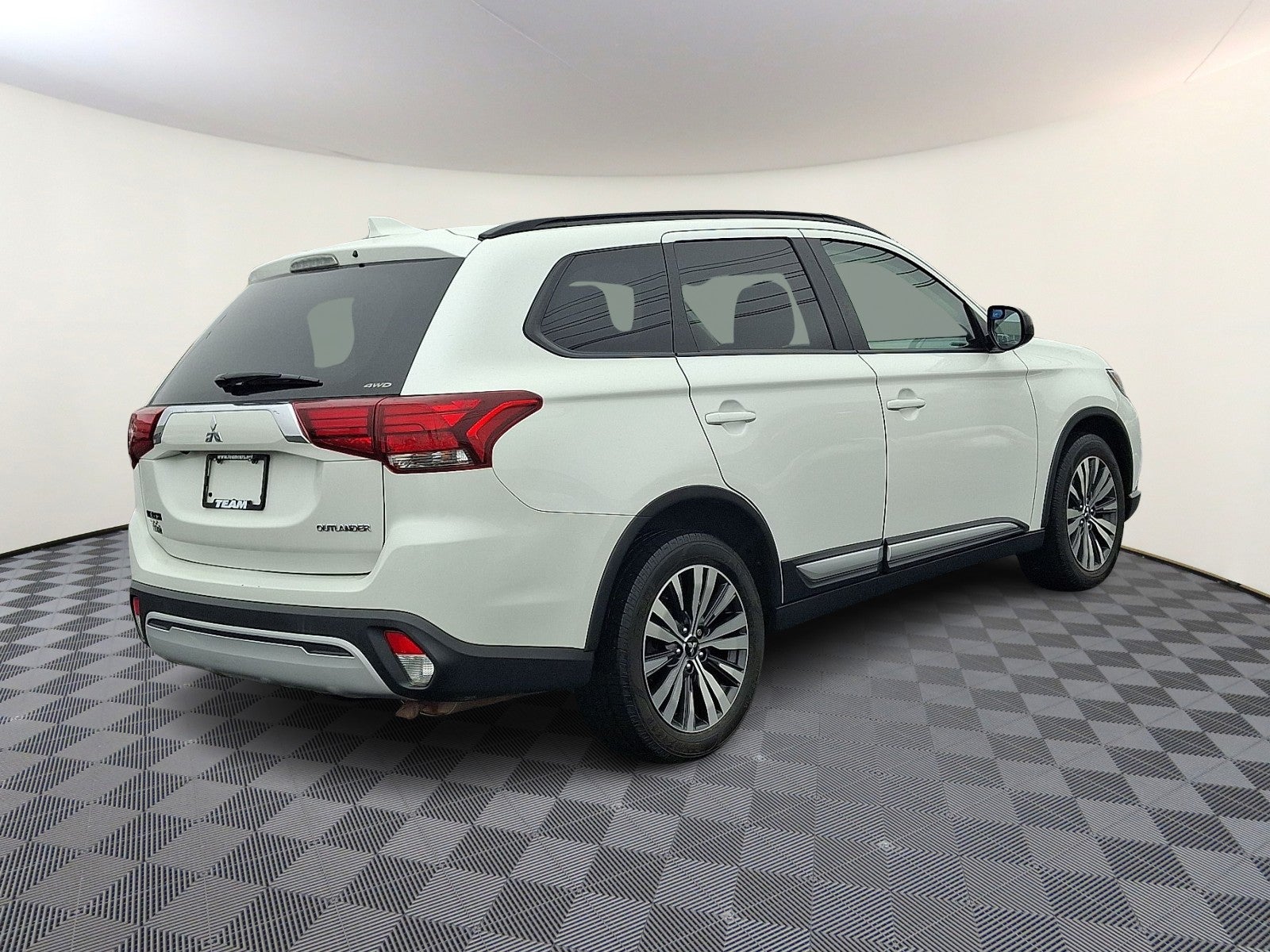 2019 Mitsubishi Outlander ES