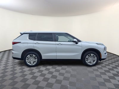 2022 Mitsubishi Outlander ES 2.5 2WD