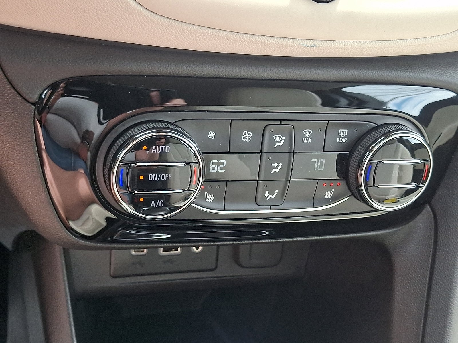 2022 Buick Encore GX AWD Select
