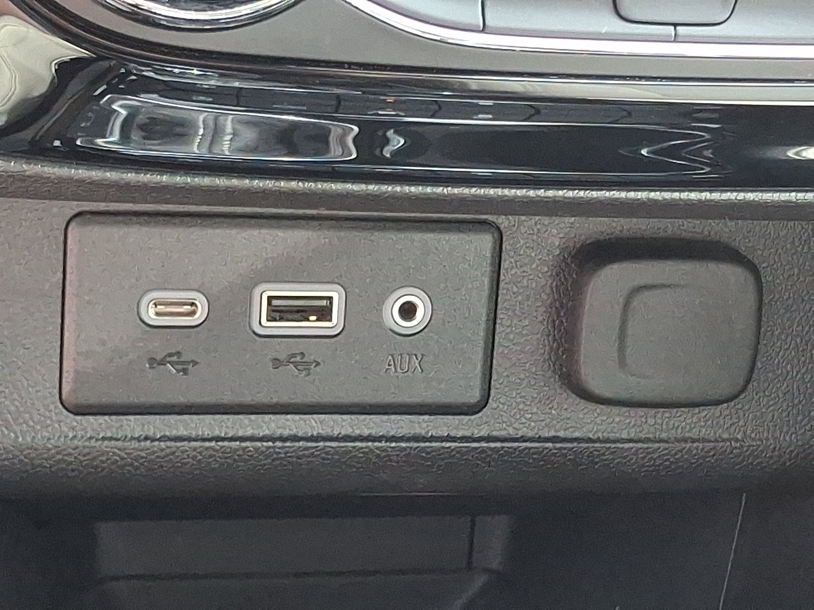 2022 Buick Encore GX AWD Select
