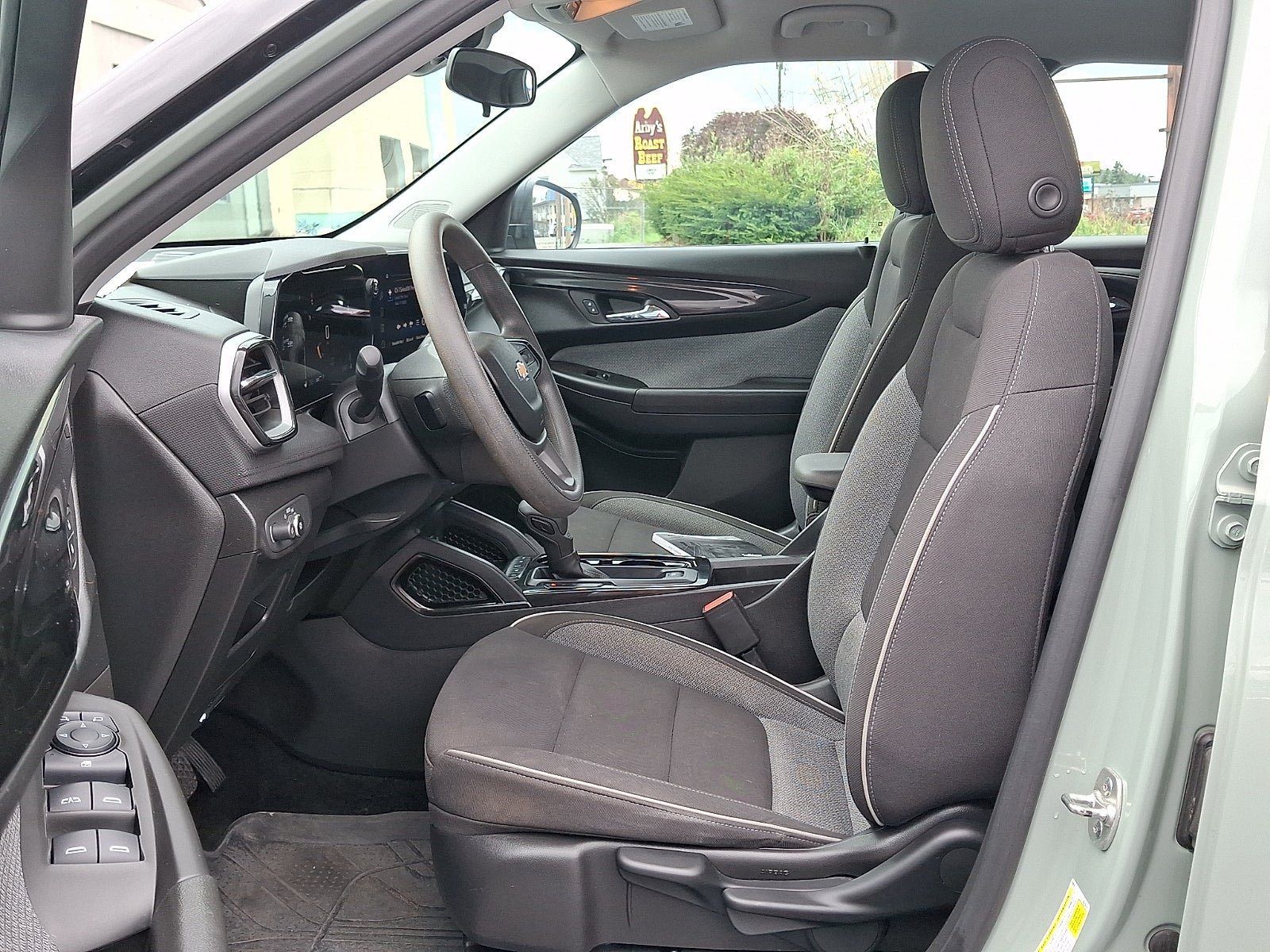 2025 Chevrolet Trailblazer AWD LS