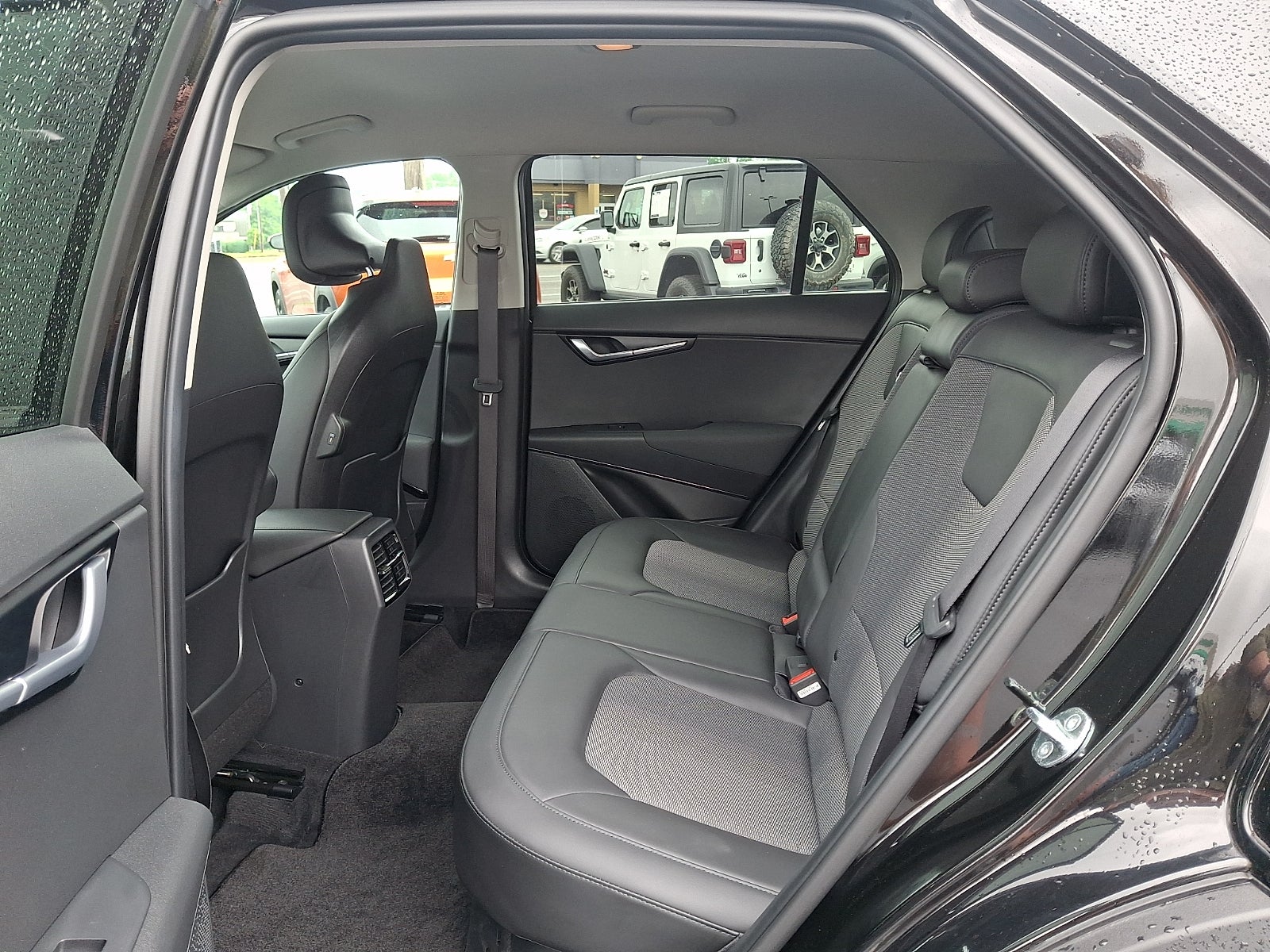 2023 Kia Niro EX