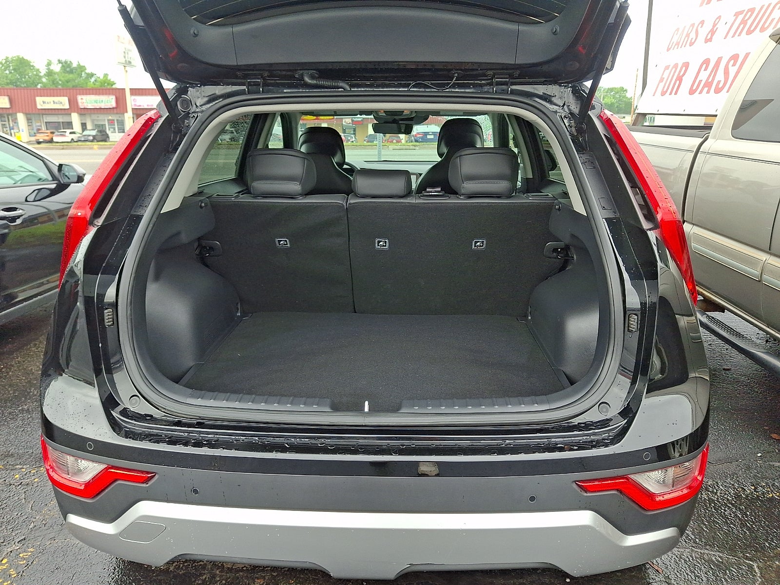 2023 Kia Niro EX