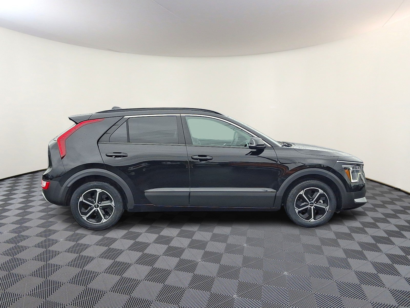 2023 Kia Niro EX