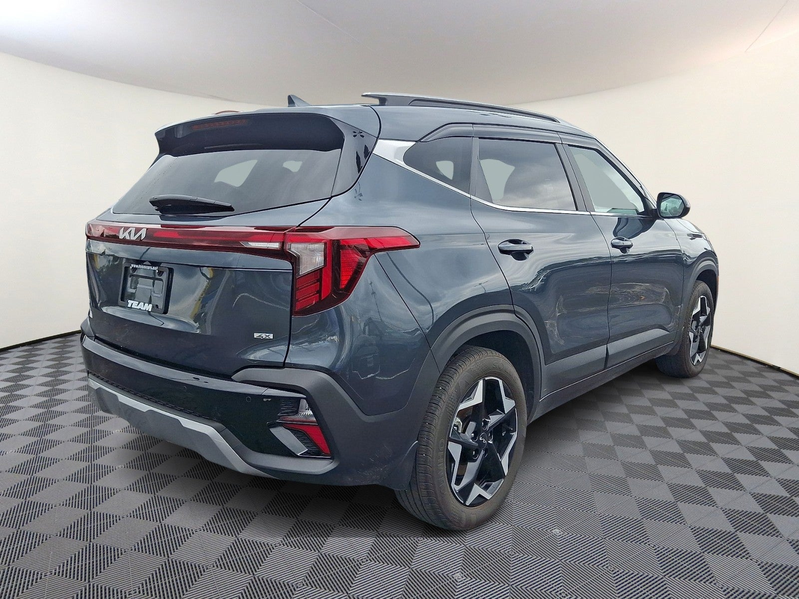 2025 Kia Seltos EX