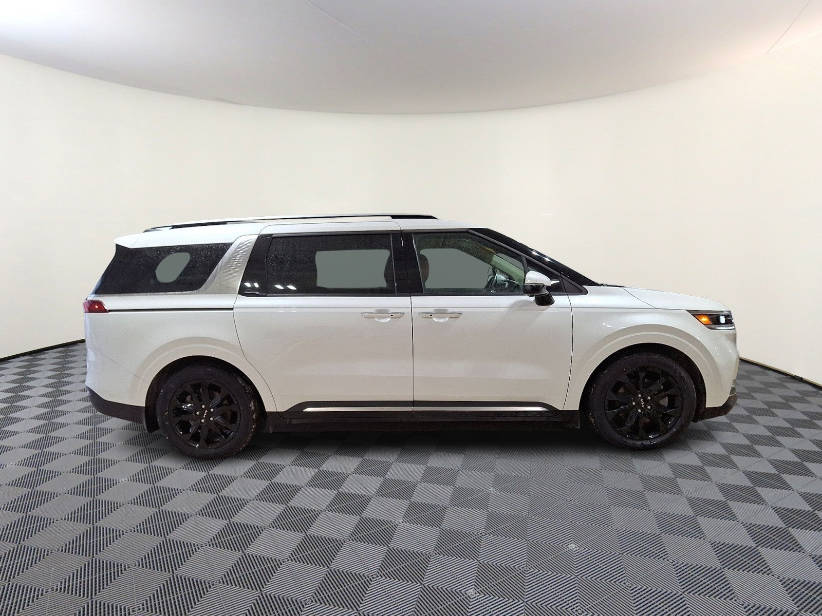 2024 Kia Carnival MPV SX