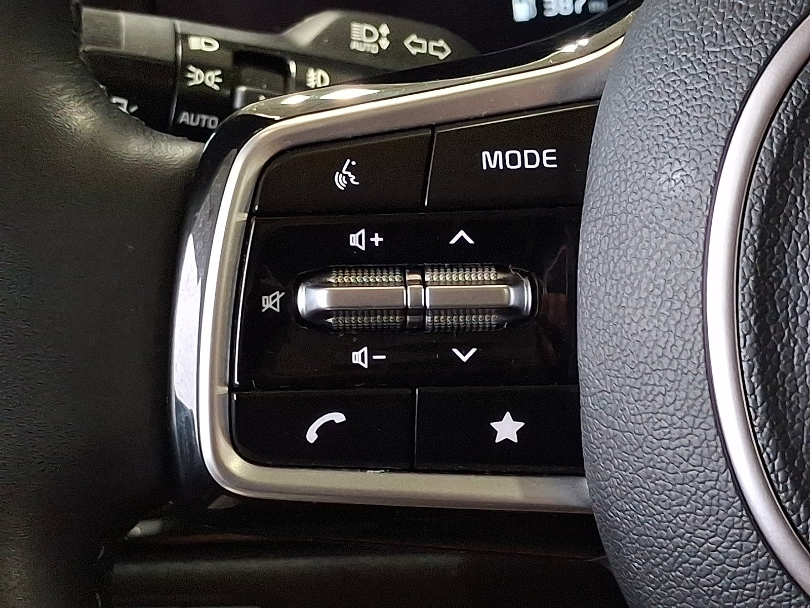 2023 Kia Carnival MPV SX Prestige