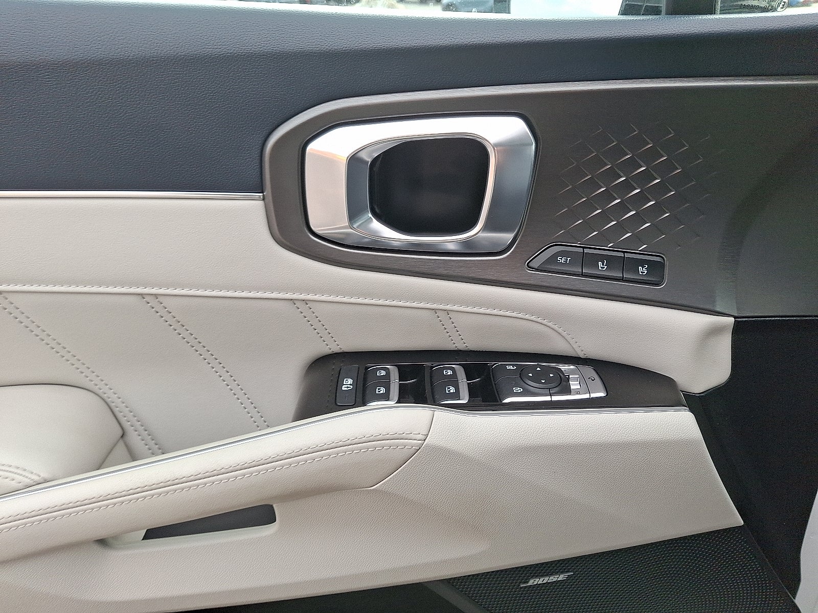 2023 Kia Sorento Plug-In Hybrid SX Prestige