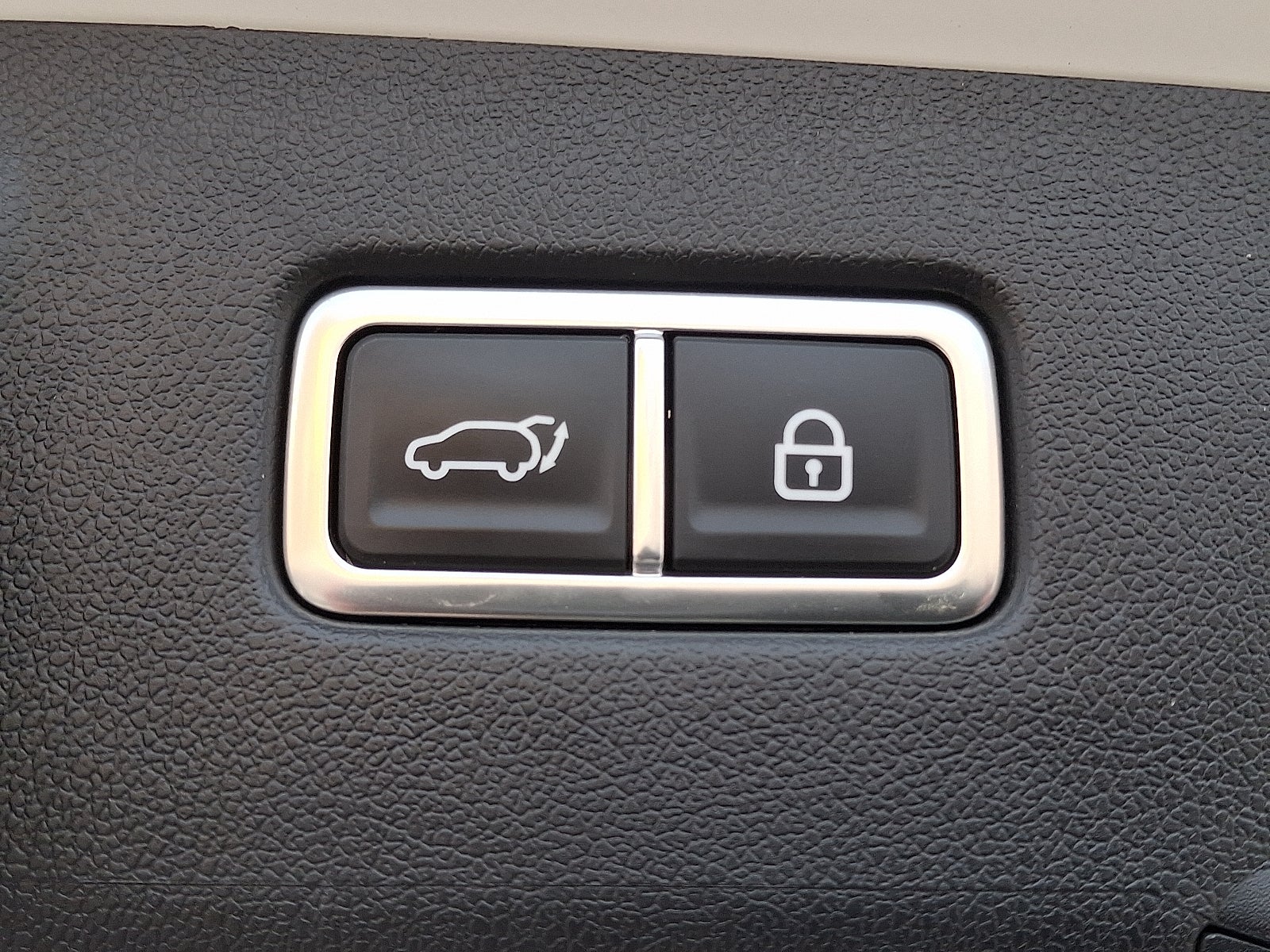 2023 Kia Sorento Plug-In Hybrid SX Prestige