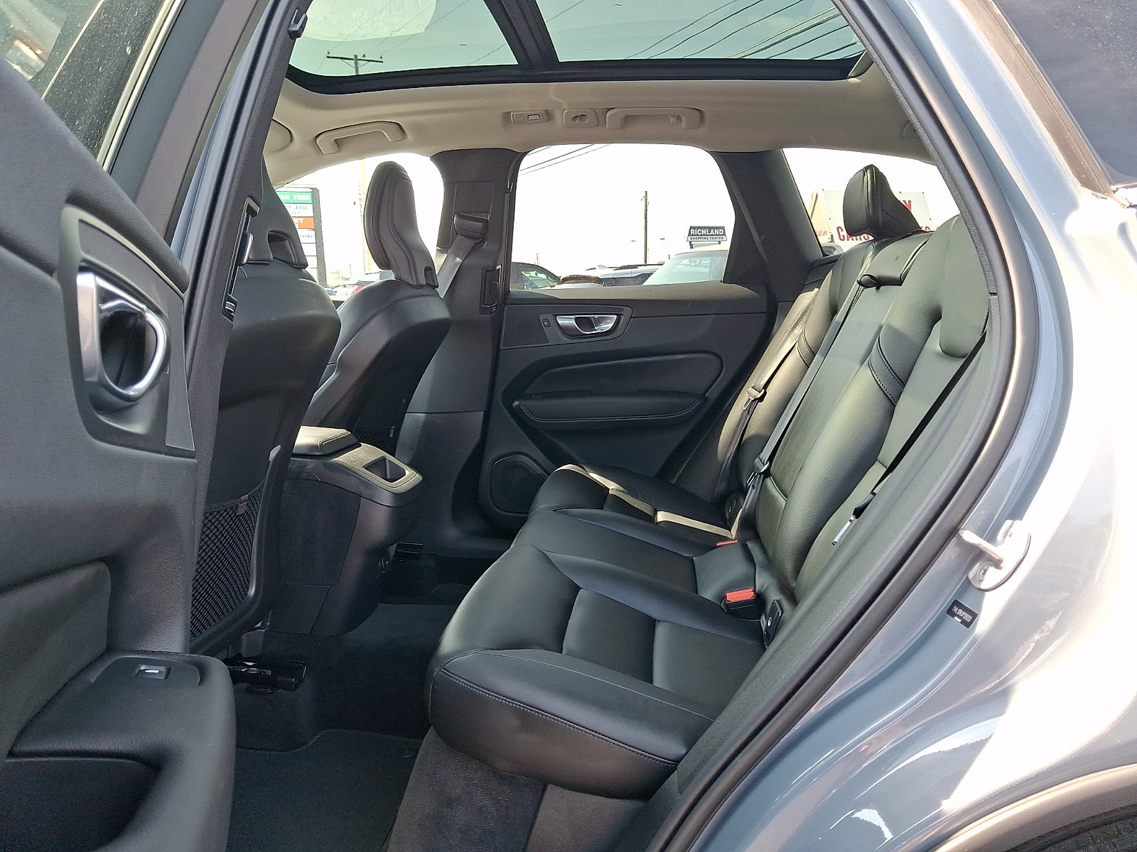 2023 Volvo XC60 B5 Core