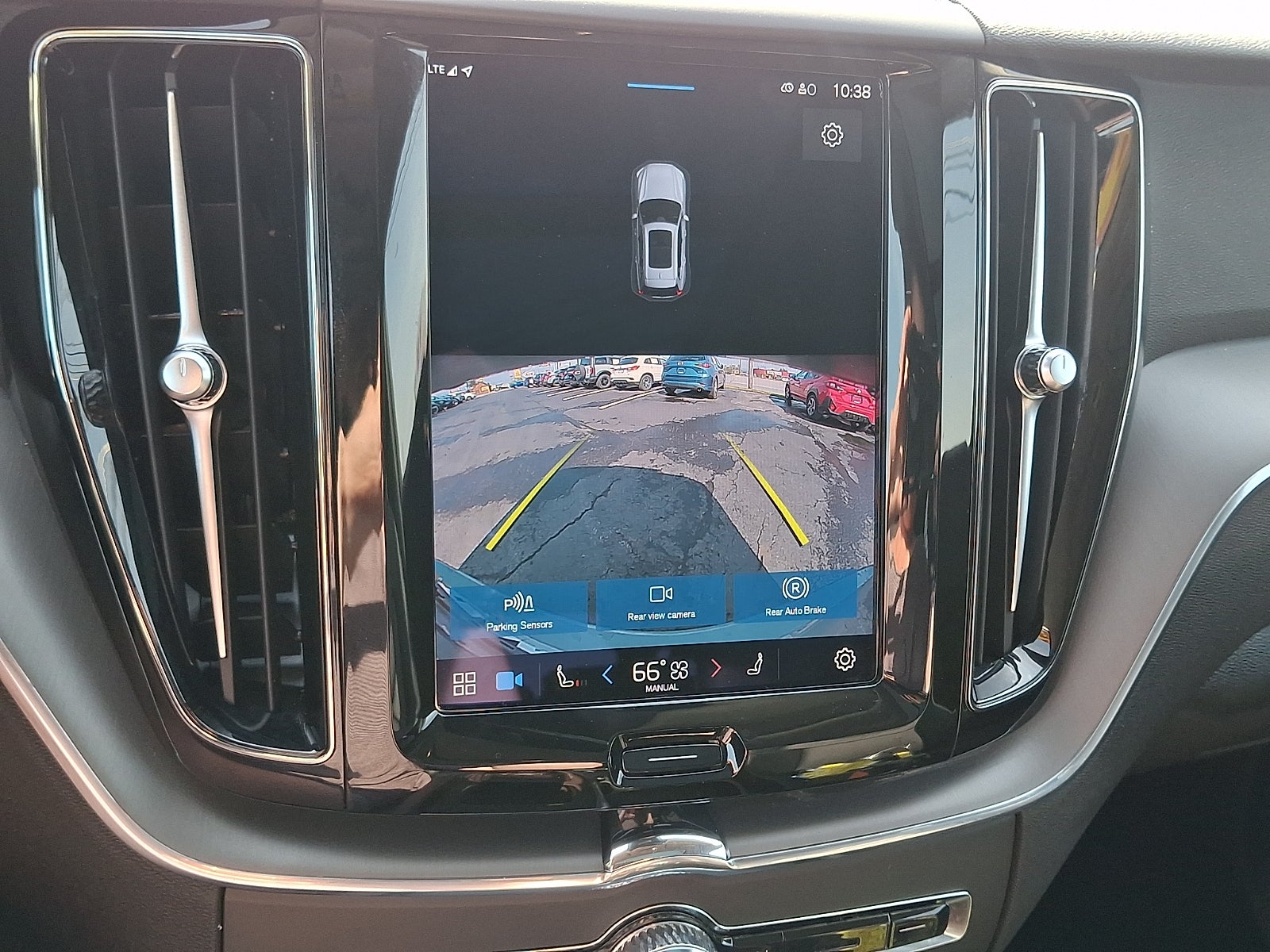 2023 Volvo XC60 B5 Core