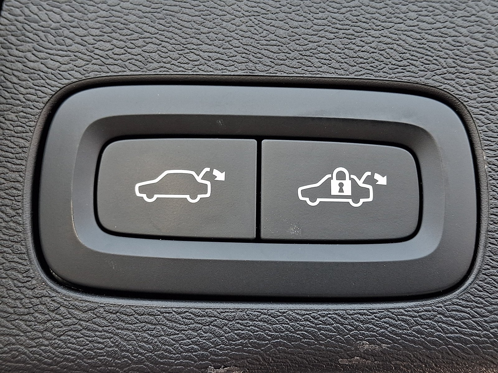 2023 Volvo XC60 B5 Core