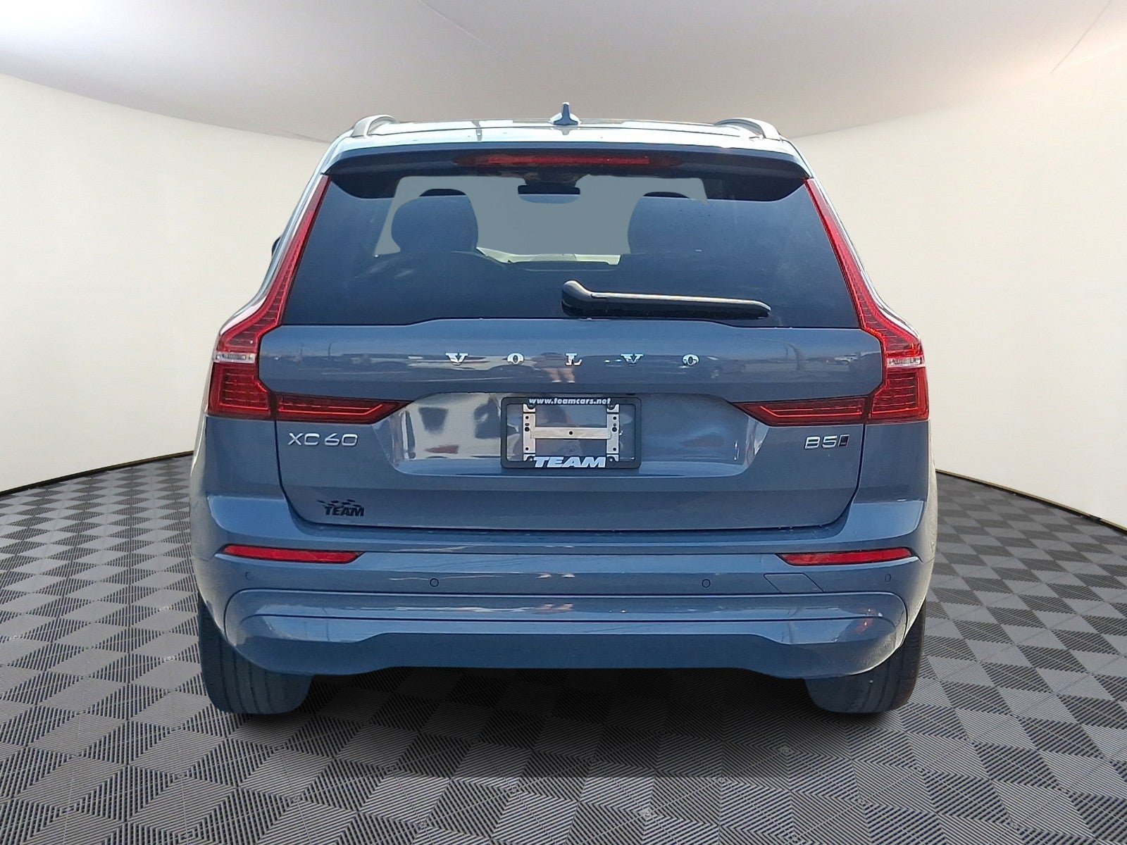 2023 Volvo XC60 B5 Core