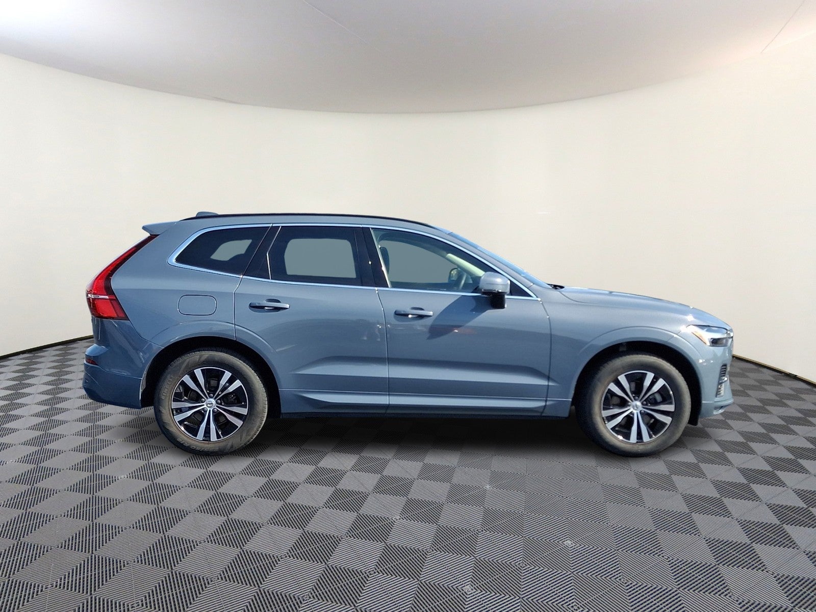 2023 Volvo XC60 B5 Core